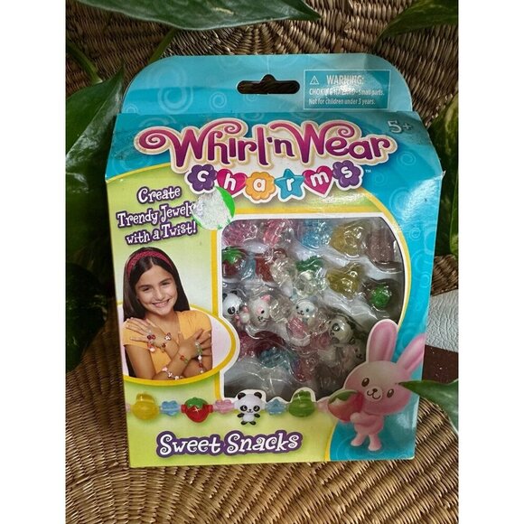 Whirl n Wear charms Sweet Snacks - Picture 1 of 8